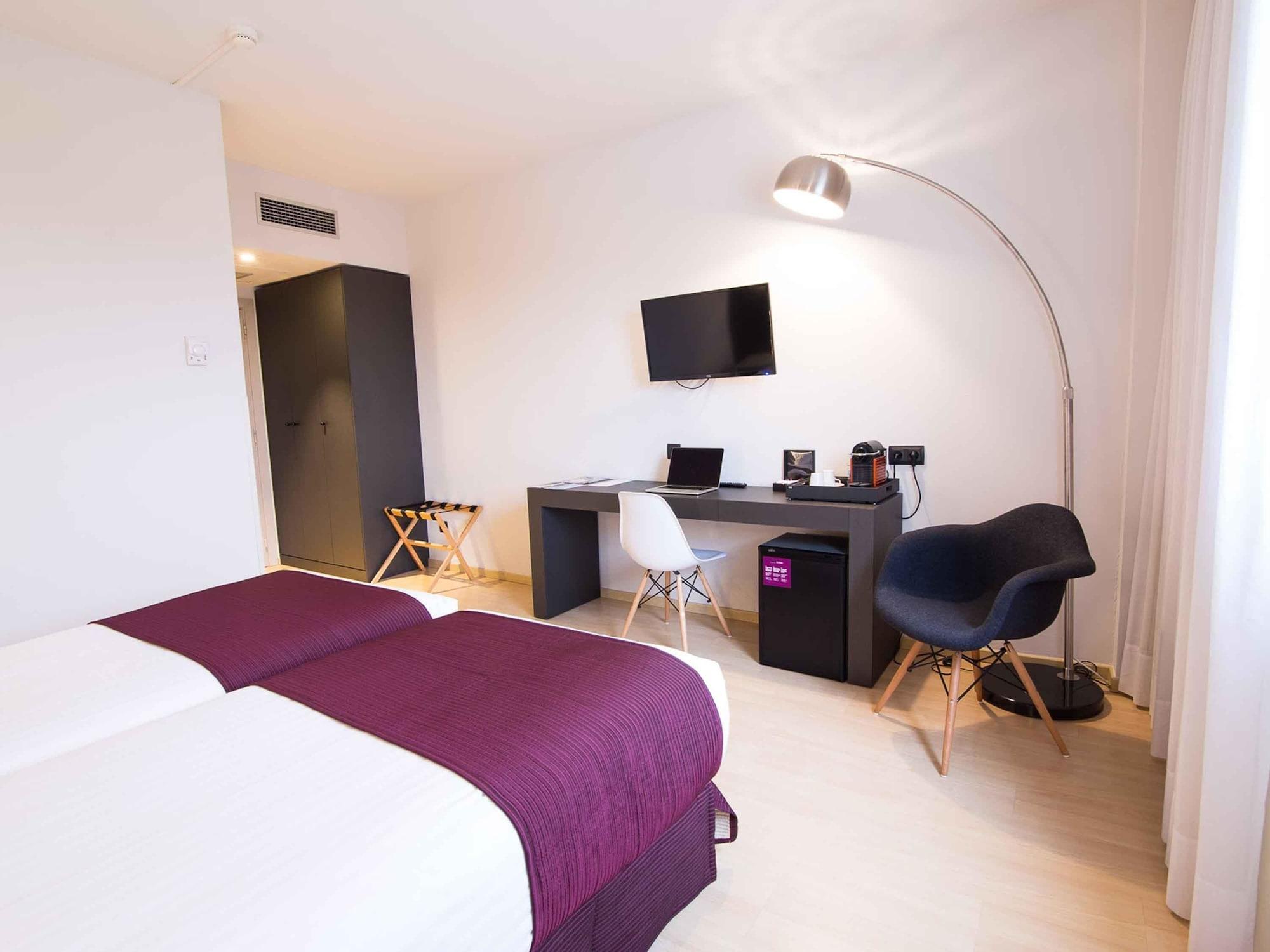 Augusta Barcelona Valles Granollers Exterior foto